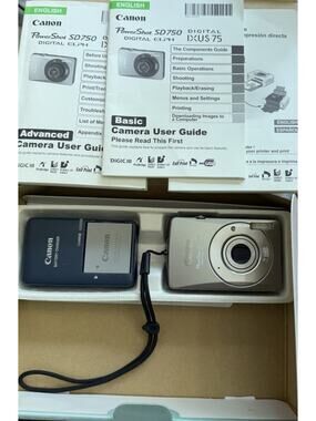 Canon PowerShot SD750 Digital ELPH Camera Boxed As-Is Parts Repair Charger